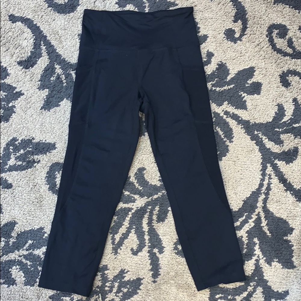 Black Forever 21 Capri Leggings